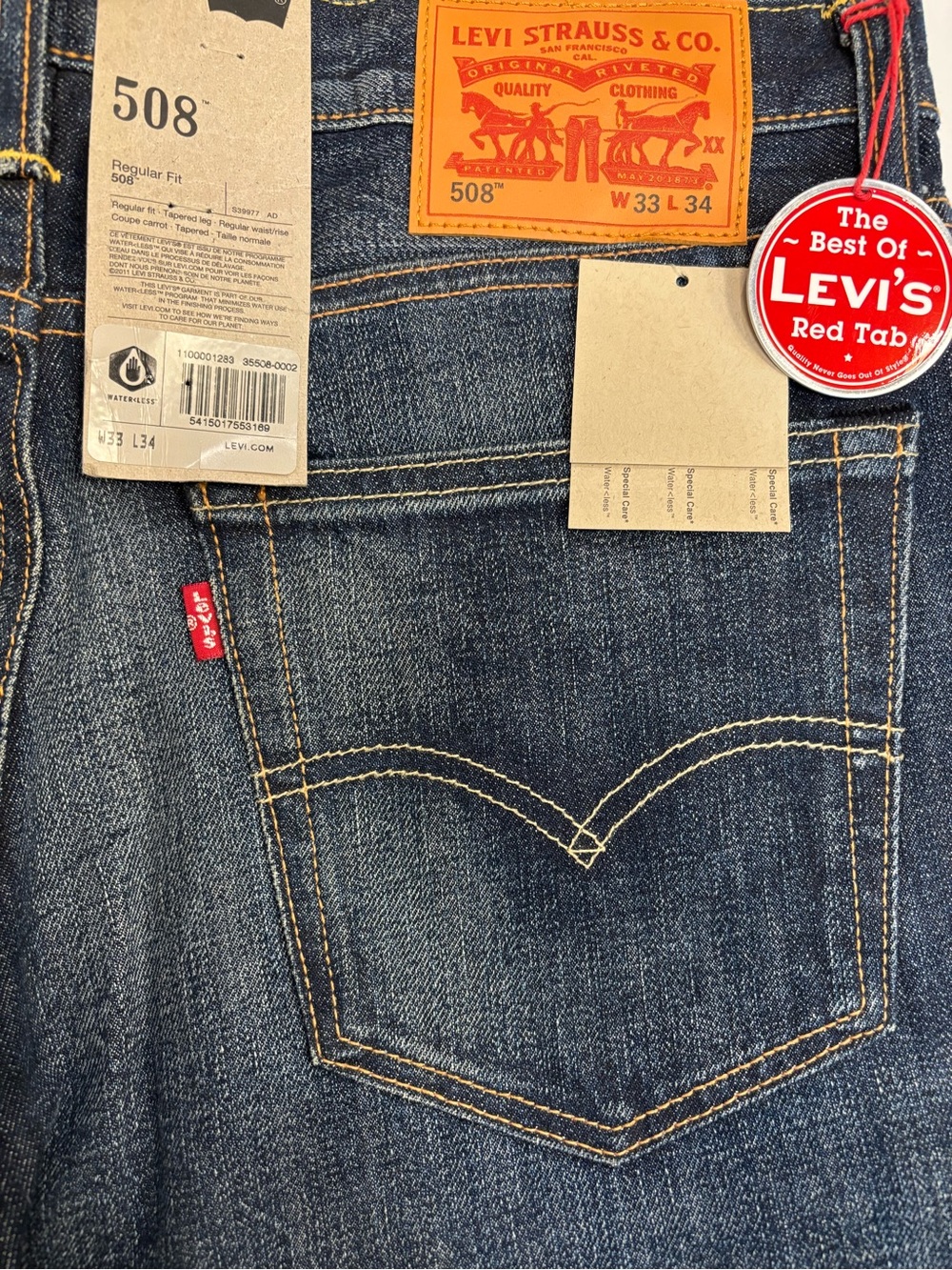 Levi's Regular Tapered Jeans in Dark Blue with Red Tab